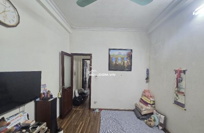 Nhà Lương Đình Của - Phương Mai: 37m2 4ph ngủ, MT rộng, 2 thoáng trước sau, ngõ thông, sổ đỏ vuông A4, giá vô cùng hợp lý!